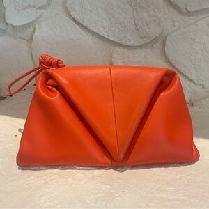 Bottega Veneta - The Trine Clutch